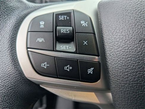 Used 2022 Ford Explorer XLT w/ Equipment Group 202A image 17