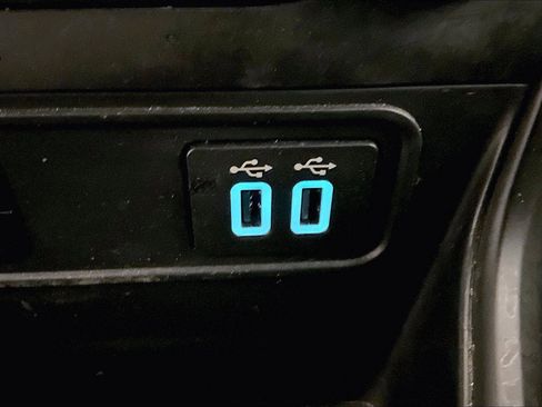 Certified 2020 Ford EcoSport S image 31