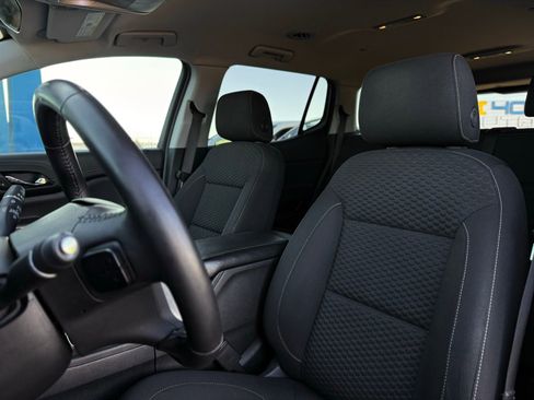 Used 2019 GMC Acadia SLE image 18