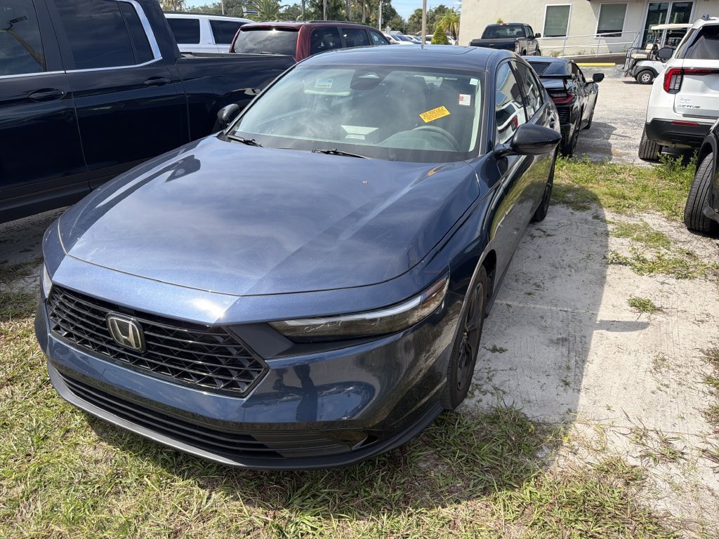 Used 2025 Honda Accord SE image 5