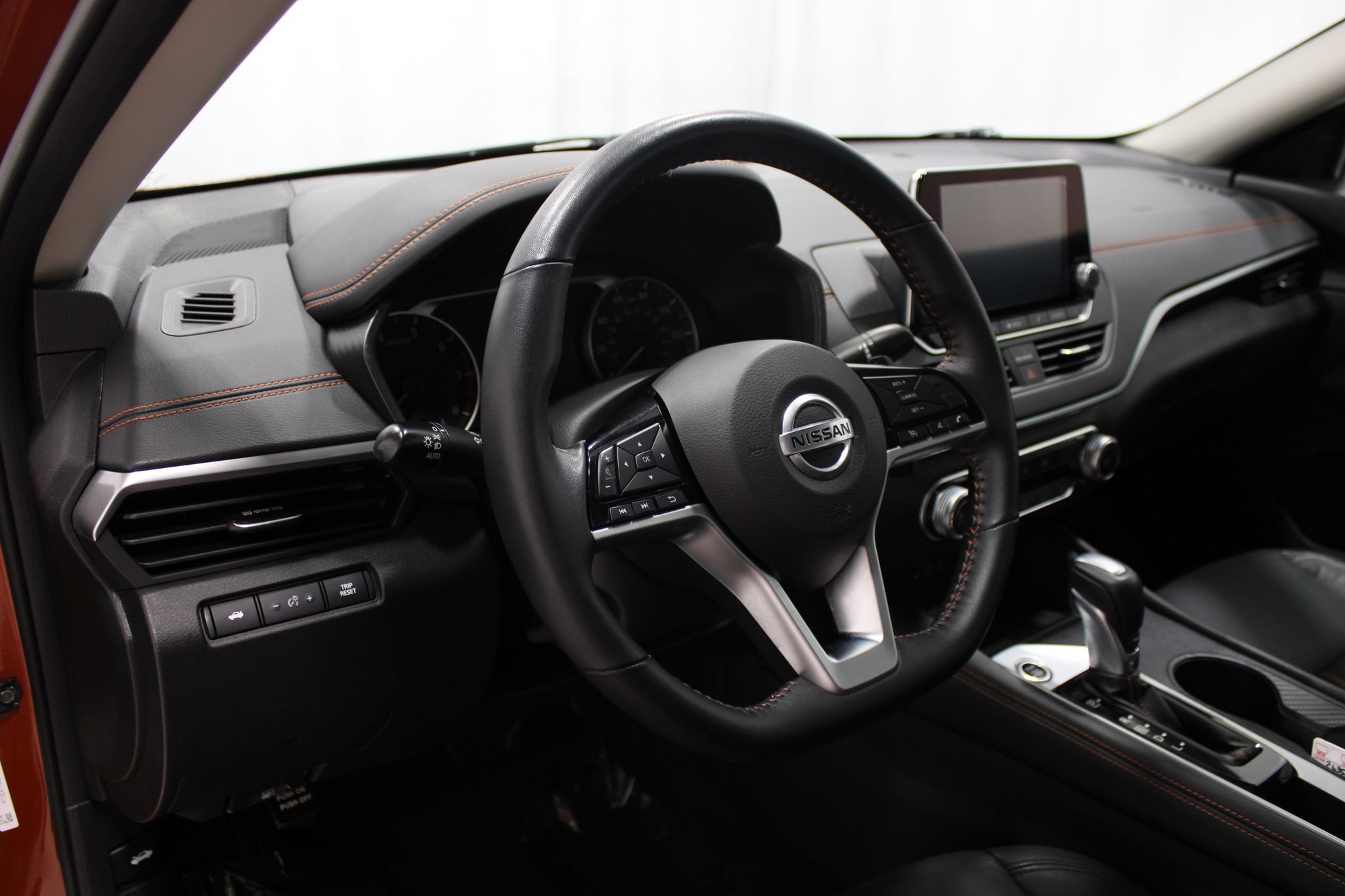 Used 2021 Nissan Altima 2.5 SR FWD image 12