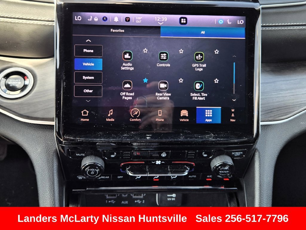 Used 2024 Jeep Grand Cherokee L Limited w/ Black Appearance Package AWD/4WD image 19