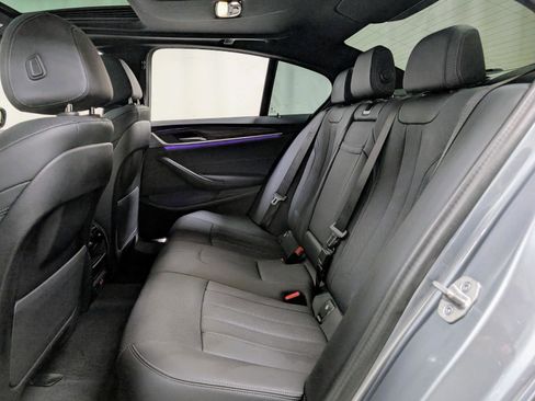 Used 2023 BMW 540i w/ M Sport Package image 18