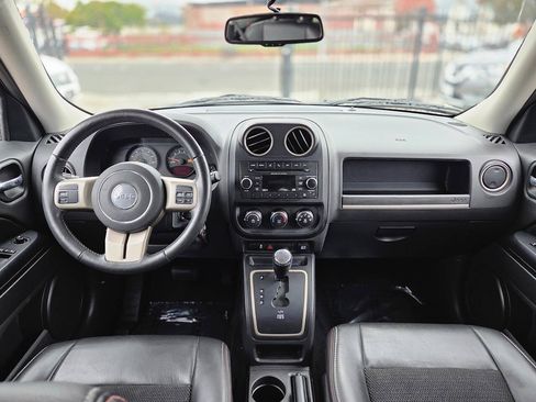 Used 2016 Jeep Patriot 75th Anniversary w/ Power Value Group FWD image 12