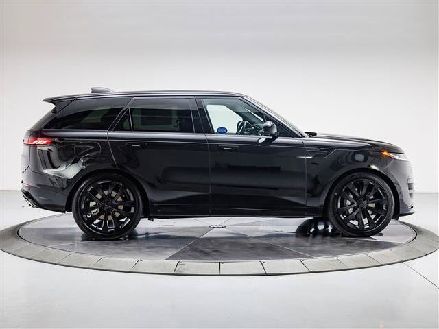 New 2027 Land Rover Range Rover Sport Dynamic SE AWD/4WD image 6
