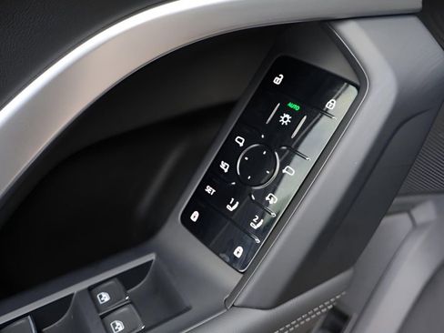 New 2025 Audi Q5 Premium Plus image 11