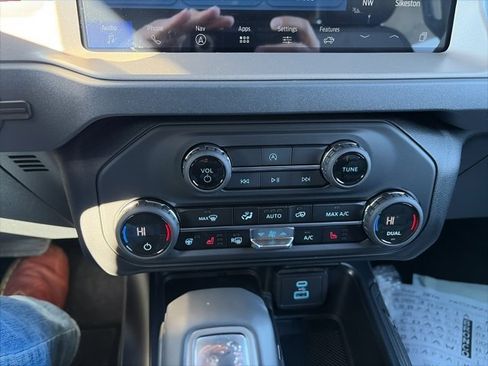 New 2025 Ford Bronco Outer Banks image 23