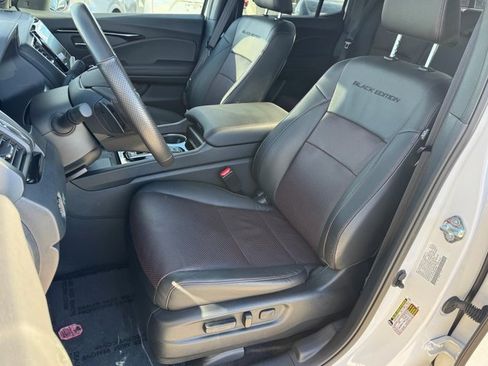 Certified 2025 Honda Ridgeline Black Edition image 16