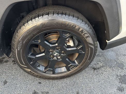 Certified 2020 Toyota RAV4 TRD Off-Road image 34