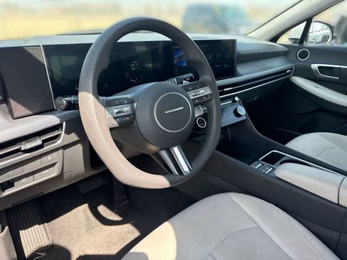 Used 2024 Hyundai Sonata SEL image 2