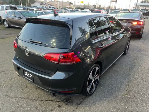 Used 2016 Volkswagen GTI SE image 5