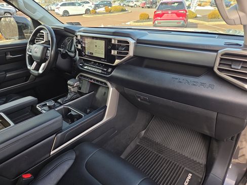 Used 2022 Toyota Tundra SR5 w/ SR5 Convenience Package image 17