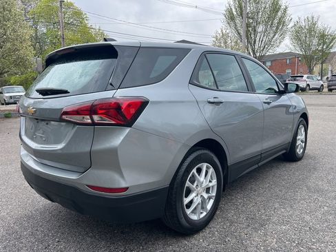 Used 2023 Chevrolet Equinox LS FWD image 6