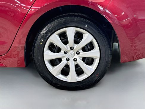 Used 2024 Toyota Corolla LE FWD image 37