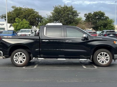 Certified 2025 Chevrolet Silverado 1500 LTZ image 3