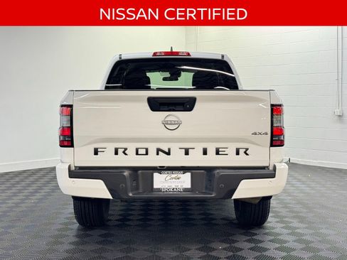 Certified 2025 Nissan Frontier SV image 7