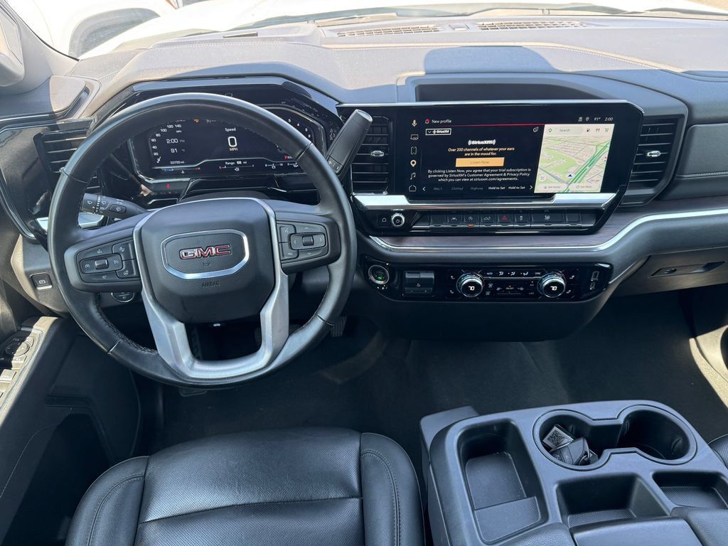 Used 2025 GMC Sierra 1500 SLT AWD/4WD image 12