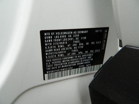 Used 2016 Volkswagen Tiguan S image 26