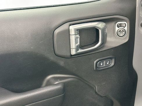 Used 2023 Jeep Wrangler Unlimited w/ Cold Weather Group image 24