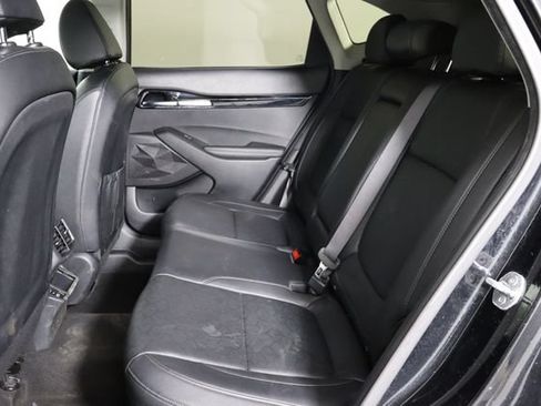 Used 2024 Kia Seltos EX FWD image 16