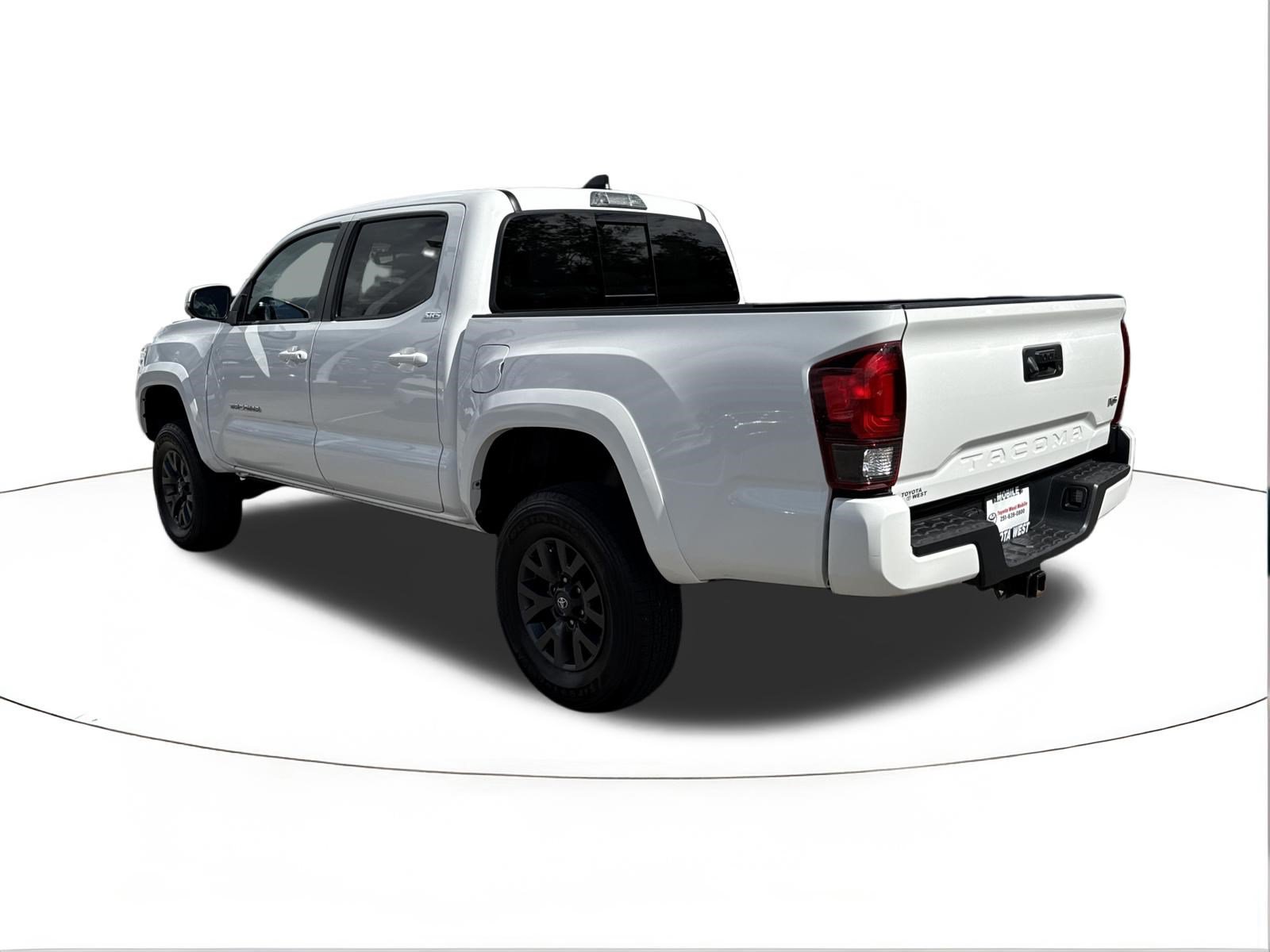 Used 2023 Toyota Tacoma SR5 w/ Technology Package RWD image 5