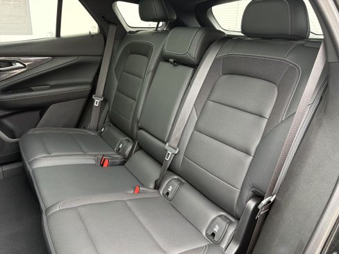 Used 2024 Chevrolet Blazer EV LT AWD/4WD image 12