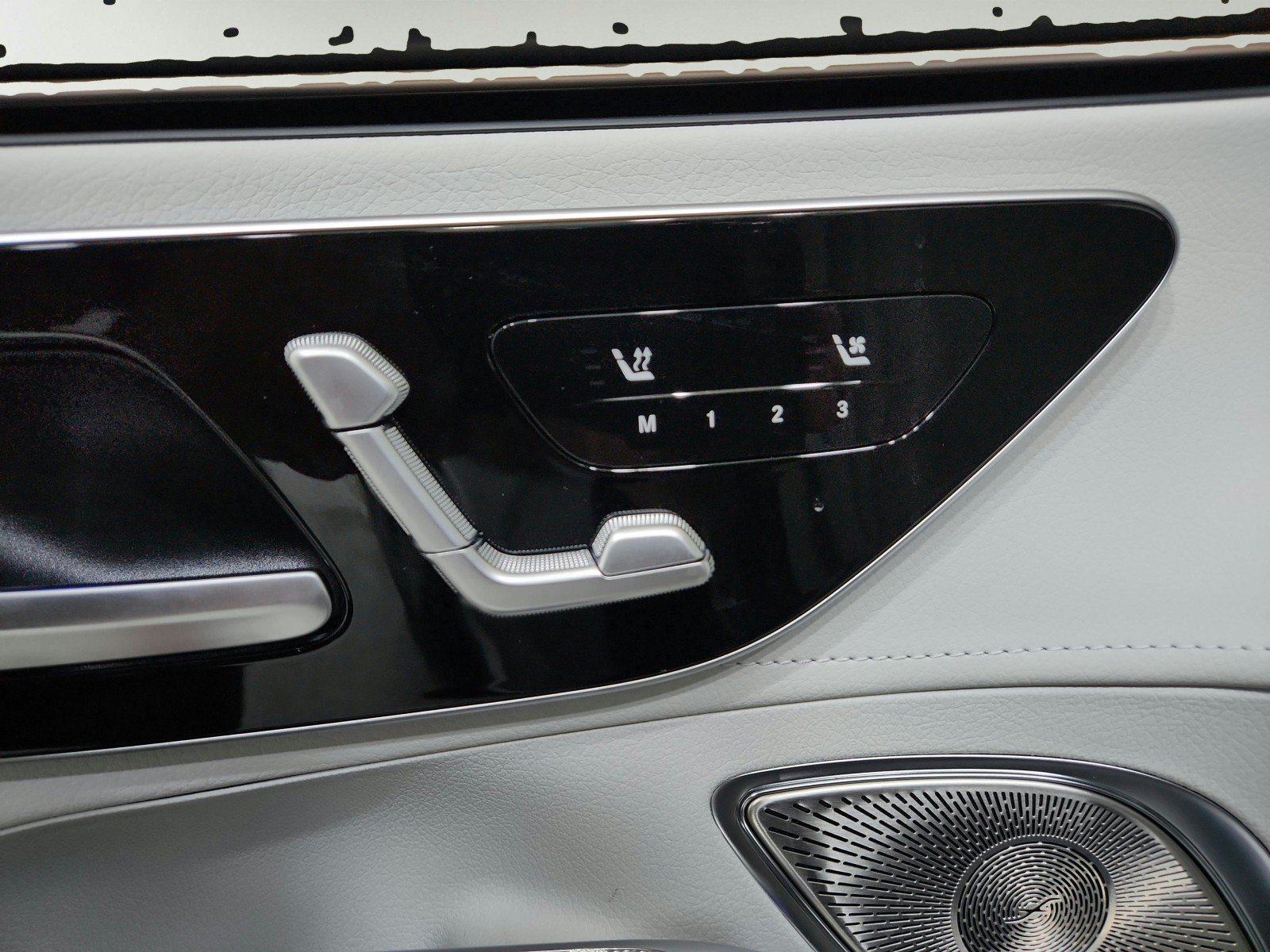 Certified 2023 Mercedes-Benz EQE 350+ Sedan w/ Pinnacle Trim Package image 19