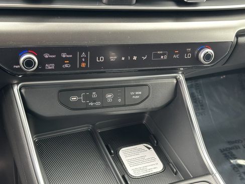New 2026 Kia Carnival SX w/ SX Dark Edition Package FWD image 17