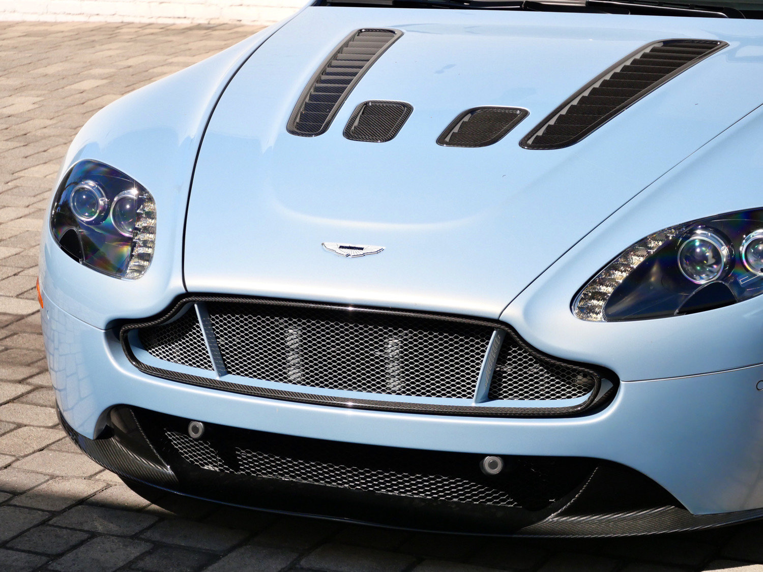 Used 2015 Aston Martin V12 Vantage S RWD image 29