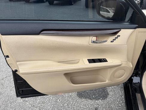 Used 2014 Lexus ES 350 image 10