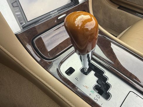 Used 2008 Lexus SC 430 Base 2dr Convertible image 19