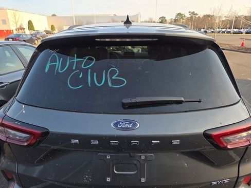 Used 2024 Ford Escape ST-Line image 5