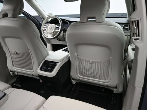 Used 2023 Volvo XC90 B5 Plus w/ Protection Package Premier AWD/4WD image 25