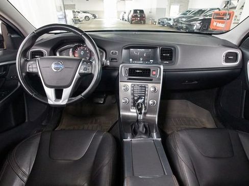 Used 2015 Volvo V60 T5 Cross Country w/ Convenience Package AWD/4WD image 7