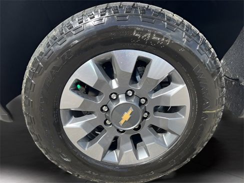 New 2026 Chevrolet Silverado 2500 LT image 10
