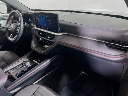 Used 2025 Ford Explorer ST-Line w/ ST-Line Street Pack image 27