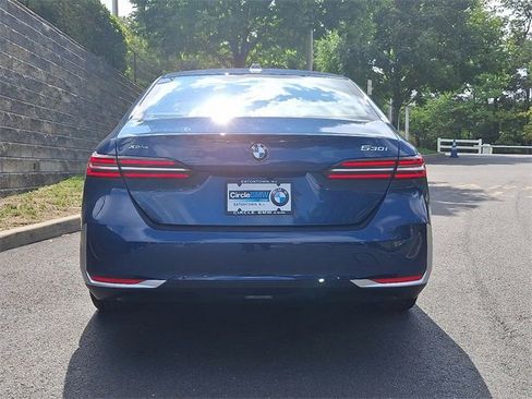 New 2026 BMW 530i xDrive w/ Premium Package image 5