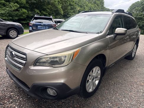 Used 2016 Subaru Outback 2.5i Premium AWD/4WD image 1