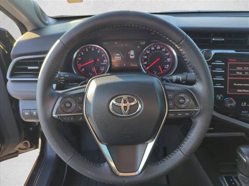 Used 2019 Toyota Camry XSE FWD image 15