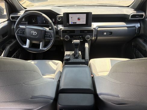 Certified 2025 Toyota 4Runner SR5 AWD/4WD image 4