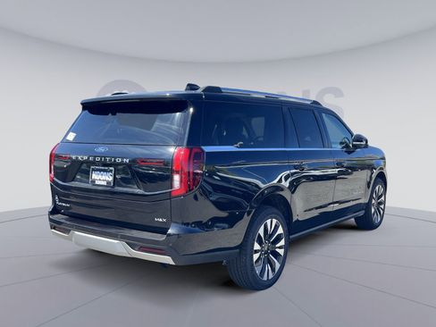 New 2026 Ford Expedition Max Platinum image 7