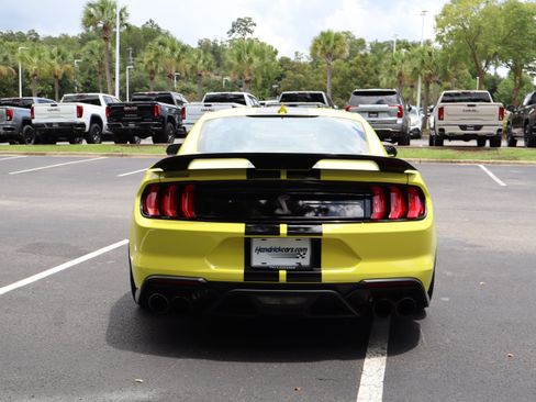 Used 2021 Ford Mustang Shelby GT500 w/ Technology Package RWD image 9