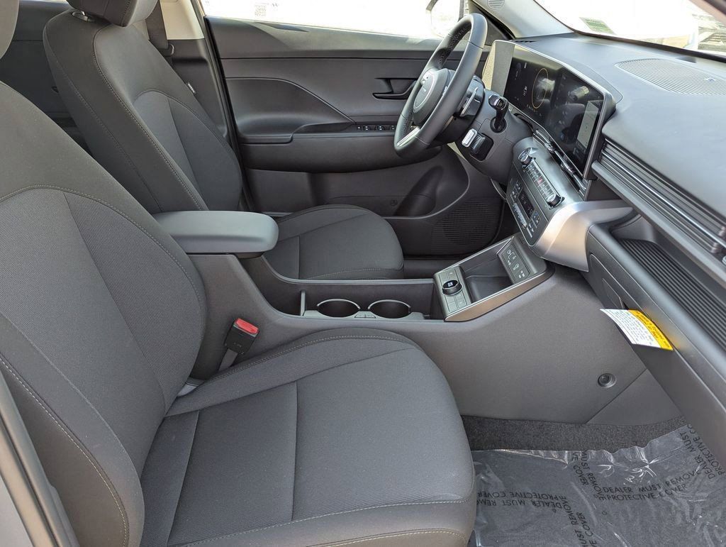 New 2025 Hyundai Kona SEL FWD image 30