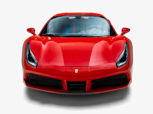 Used 2018 Ferrari 488 GTB RWD image 10