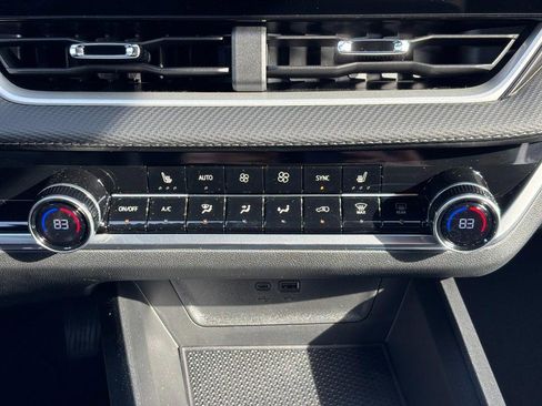 New 2026 Chevrolet Equinox LT w/ Convenience Package II image 20