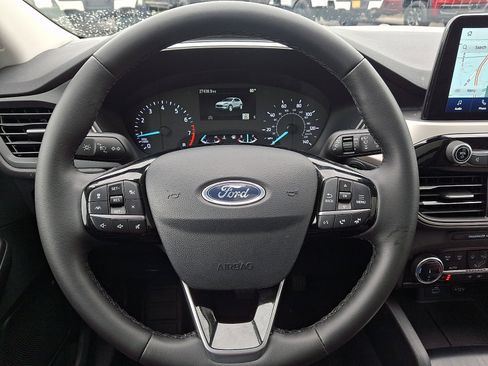 Certified 2022 Ford Escape SE w/ SE Sport Appearance Package image 27