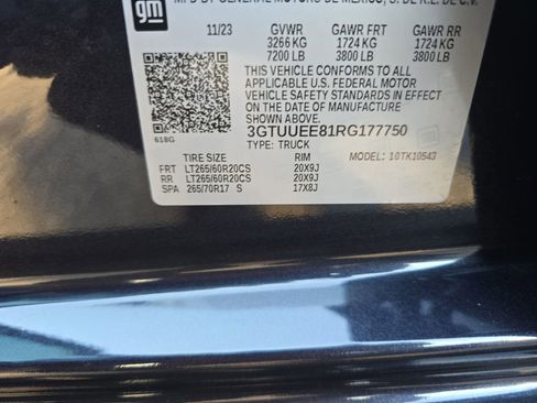 Used 2024 GMC Sierra 1500 AT4 w/ Technology Package AWD/4WD image 39