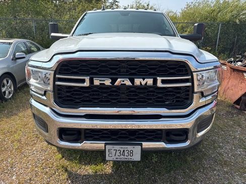 Used 2022 RAM 3500 Tradesman image 2