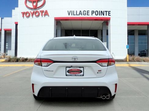 Certified 2026 Toyota Corolla SE image 4