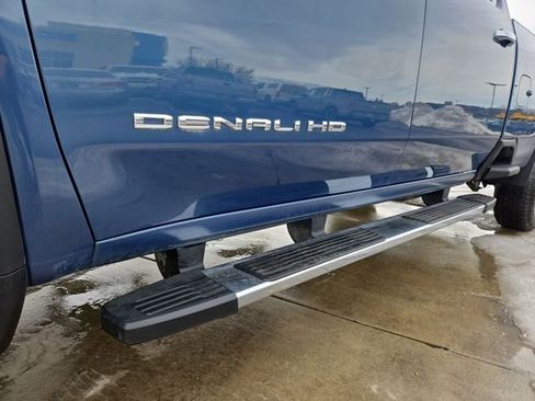 Used 2024 GMC Sierra 2500 Denali w/ Denali Reserve Package image 9